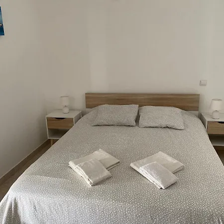 - Center And Apartamento *